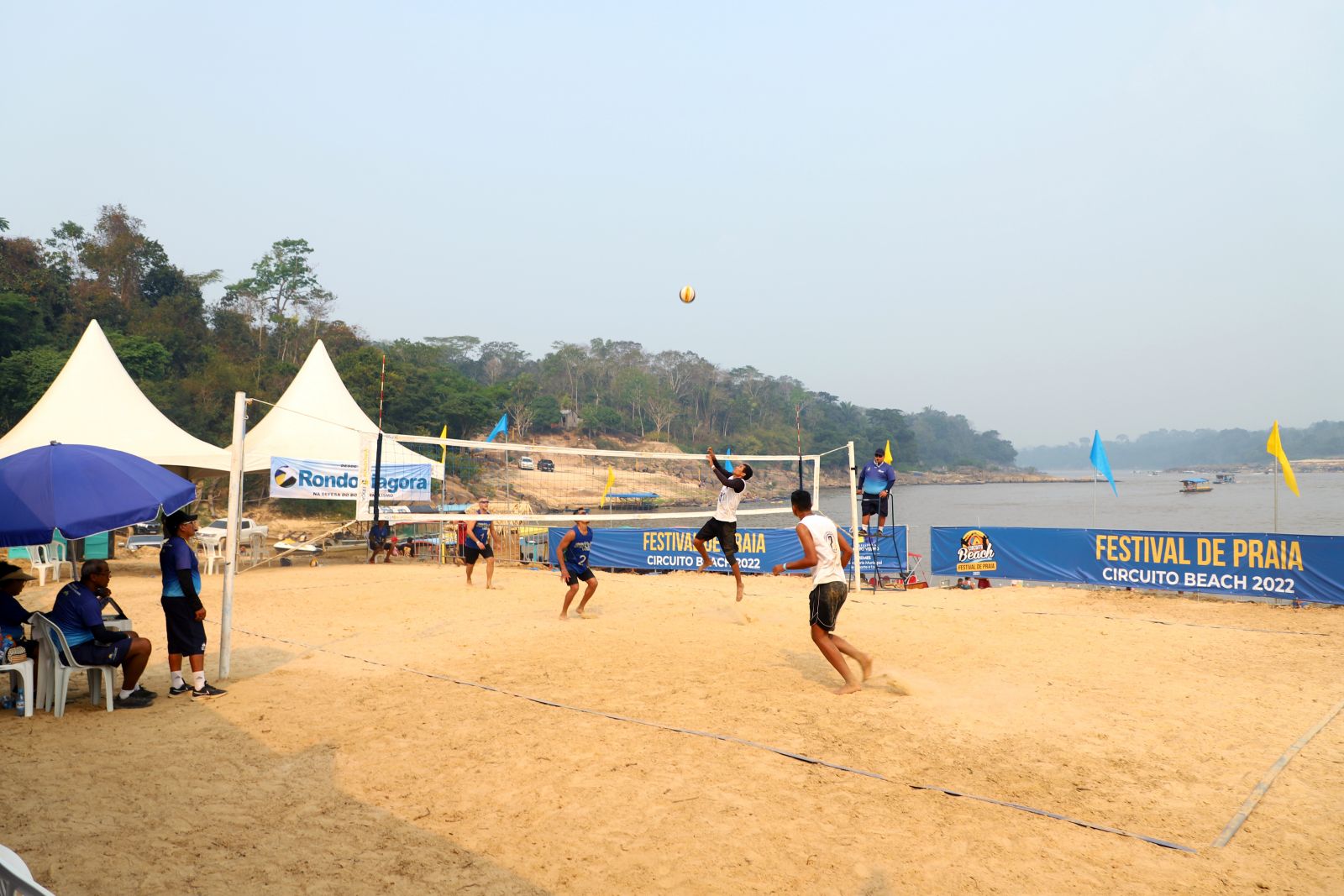 Duplas de vôlei e futevôlei competiram na primeira etapa do festival 