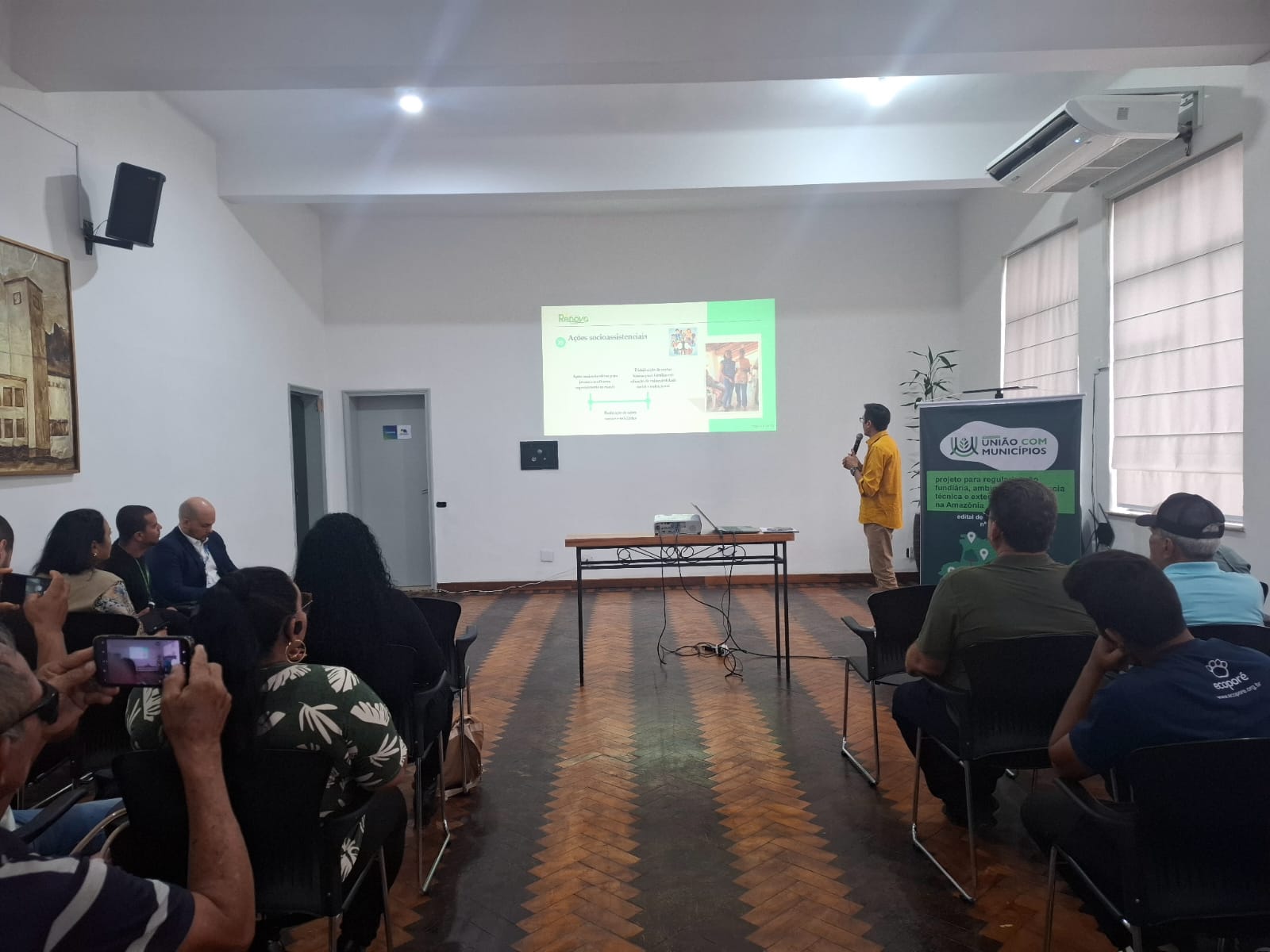 Programa prevê atender 367 famílias, levando orientação técnica, apoio no processo de regularização