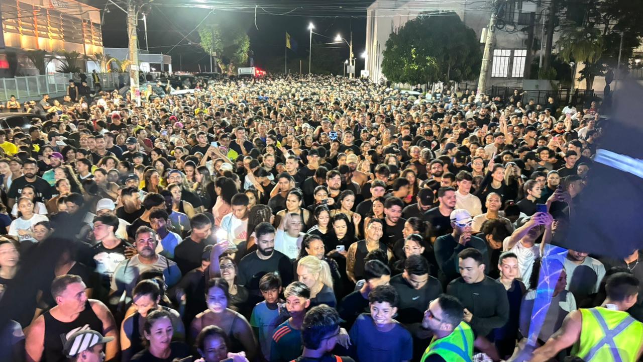 Concentração ocorreu em frente ao Prédio do Relógio